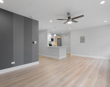 7070 N Sheridan Avenue - Photo Thumbnail 5