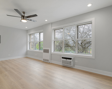 7070 N Sheridan Avenue - Photo Thumbnail 4
