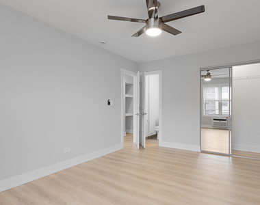 7070 N Sheridan Avenue - Photo Thumbnail 6
