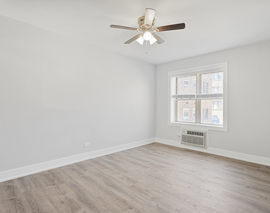 7070 N Sheridan Avenue - Photo Thumbnail 5