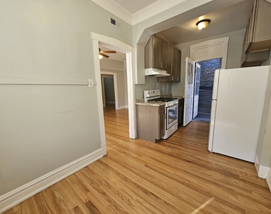 4749 N Monticello Avenue - Photo Thumbnail 3