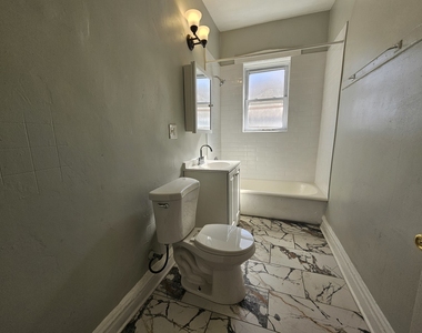 4749 N Monticello Avenue - Photo Thumbnail 11