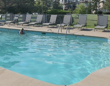 1627 N Windsor Drive - Photo Thumbnail 7