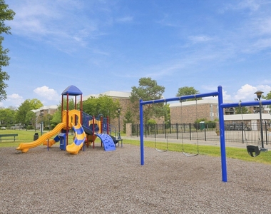 1627 N Windsor Drive - Photo Thumbnail 31