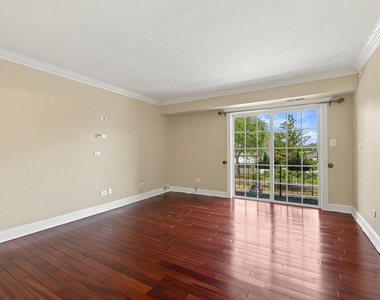 1627 N Windsor Drive - Photo Thumbnail 19