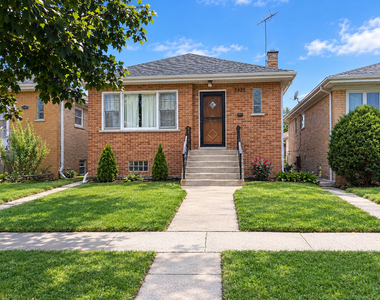 3826 Clarence Avenue - Photo Thumbnail 30