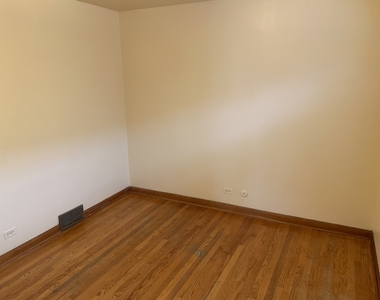 3826 Clarence Avenue - Photo Thumbnail 21