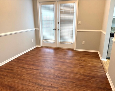 805 Wedgewood Way - Photo Thumbnail 6