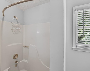 83 Russell Rd - Photo Thumbnail 34