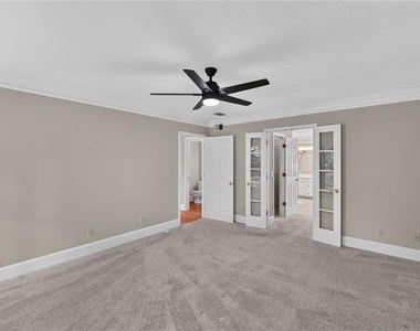 83 Russell Rd - Photo Thumbnail 14