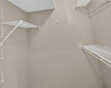 83 Russell Rd - Photo Thumbnail 38