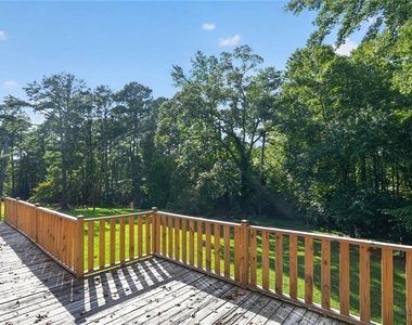 83 Russell Rd - Photo Thumbnail 4