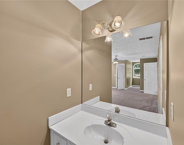 83 Russell Rd - Photo Thumbnail 39