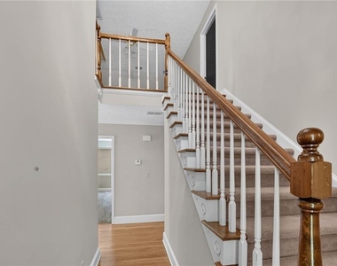 83 Russell Rd - Photo Thumbnail 30