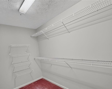 83 Russell Rd - Photo Thumbnail 32
