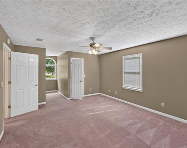 83 Russell Rd - Photo Thumbnail 12
