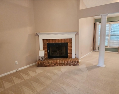 1903 Westover Lane Nw - Photo Thumbnail 7