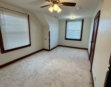26411 250th Street - Photo Thumbnail 10