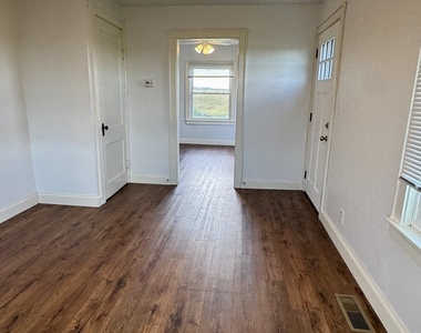 26411 250th Street - Photo Thumbnail 9
