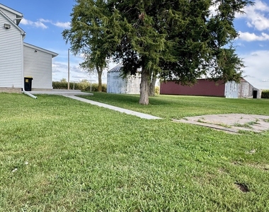 26411 250th Street - Photo Thumbnail 20