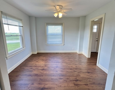 26411 250th Street - Photo Thumbnail 6