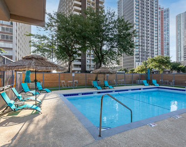 6166 N Sheridan Road - Photo Thumbnail 10