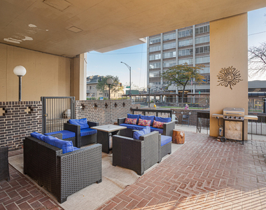 6166 N Sheridan Road - Photo Thumbnail 14