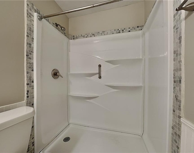1330 Burning Bush Drive - Photo Thumbnail 15