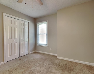 1330 Burning Bush Drive - Photo Thumbnail 11