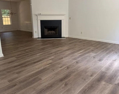 6016 Leeshire Trace - Photo Thumbnail 1