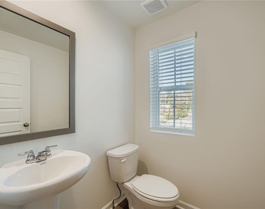 6221 Honeybell Alley - Photo Thumbnail 12