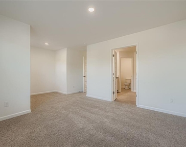 6221 Honeybell Alley - Photo Thumbnail 14