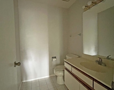 238 Green Knoll Lane - Photo Thumbnail 11