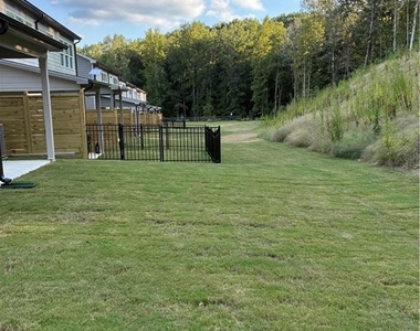 411a Summit View Ln - Photo Thumbnail 5