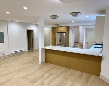 531 Hinman Avenue - Photo Thumbnail 9