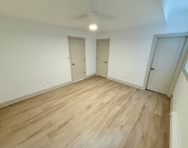 531 Hinman Avenue - Photo Thumbnail 17