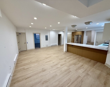 531 Hinman Avenue - Photo Thumbnail 8