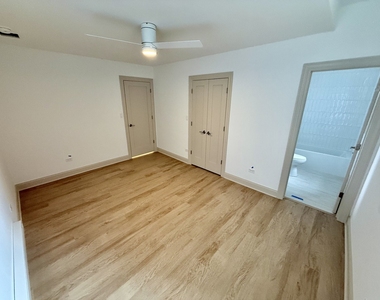 531 Hinman Avenue - Photo Thumbnail 13