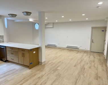 531 Hinman Avenue - Photo Thumbnail 4