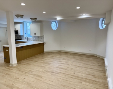 531 Hinman Avenue - Photo Thumbnail 7