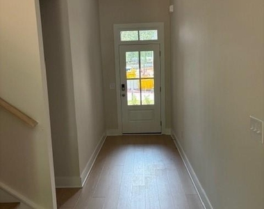 2560 Silver Star Drive - Photo Thumbnail 1