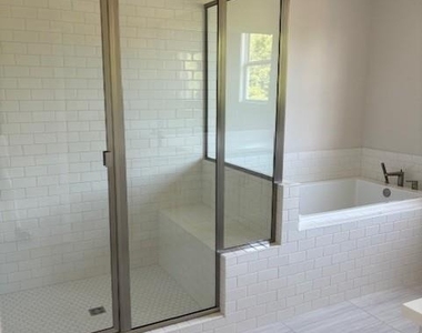 2560 Silver Star Drive - Photo Thumbnail 13