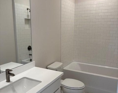 2560 Silver Star Drive - Photo Thumbnail 17