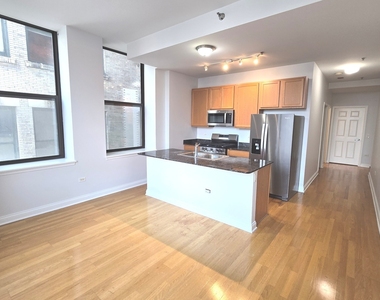 8 W Monroe Street - Photo Thumbnail 1