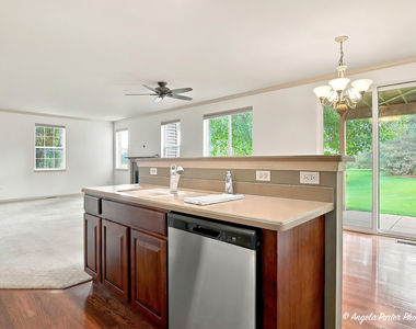 1028 Draper Road - Photo Thumbnail 13