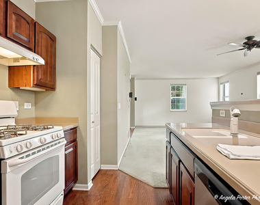 1028 Draper Road - Photo Thumbnail 14