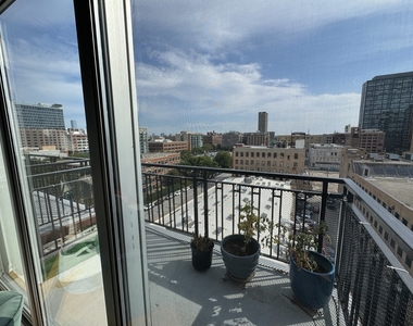 1000 W Adams Street - Photo Thumbnail 22