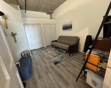 1000 W Adams Street - Photo Thumbnail 19