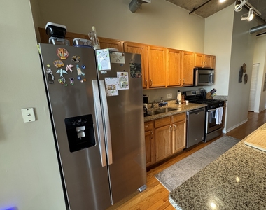 1000 W Adams Street - Photo Thumbnail 8