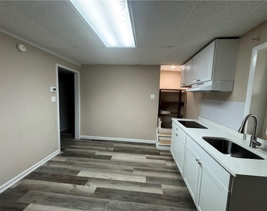 5971 Robin Hood Lane - Photo Thumbnail 4